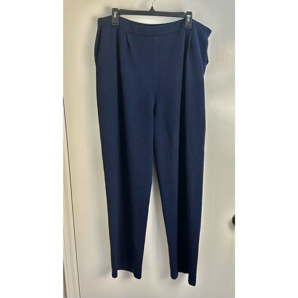 St. John size 14 navy blue knit pants